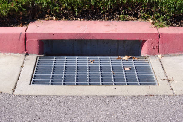 Drainage covers and trench grating
